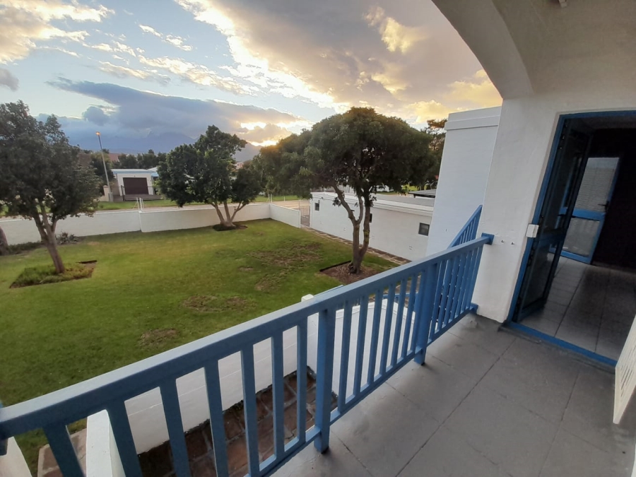 To Let 2 Bedroom Property for Rent in Dobson Western Cape